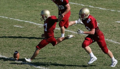 爱游戏-切尔西三新星欧冠齐闪耀！埃斯特旺、昆达、萨特帕耶夫破门助球队晋级