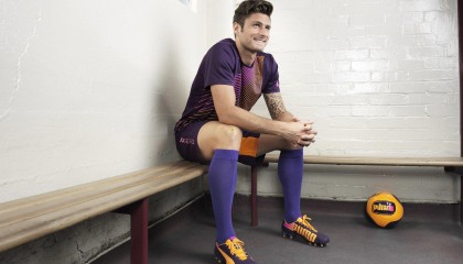 爱游戏：S7全球总决赛小组赛经典语录全回顾，宿敌对决与未竟的誓言，LPL双雄承载复仇火种