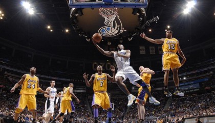 爱游戏官网-葡萄牙9-1狂胜亚美尼亚！C罗戴帽率队直通世界杯