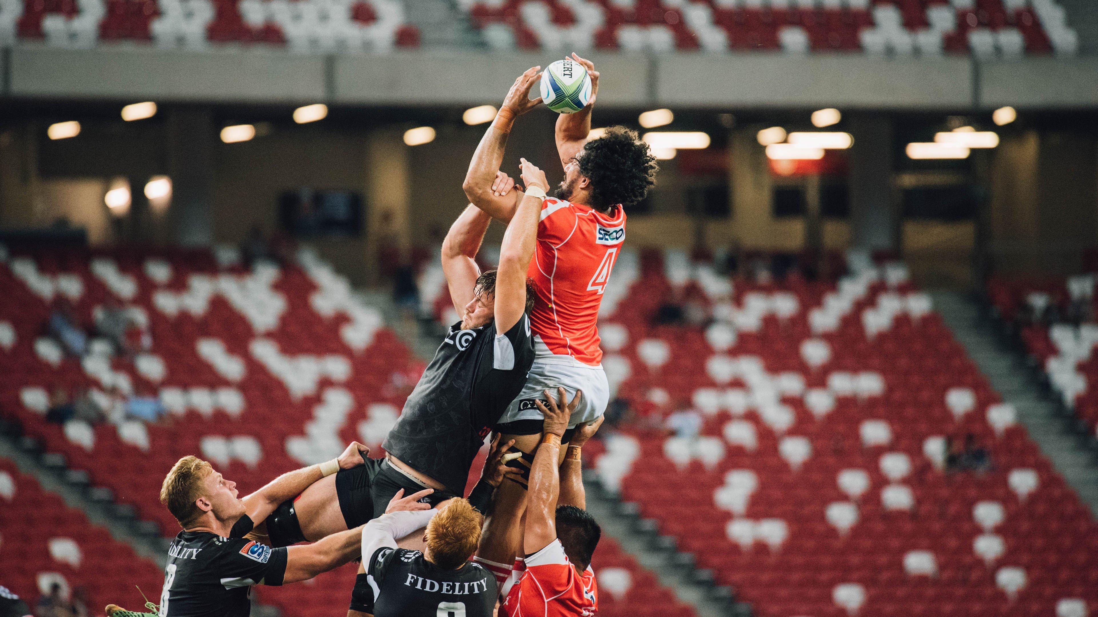 萌妹盲摸队徽辨球队，体育知识挑战赛引爆全网热议